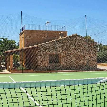 In With Private Pool Holiday home