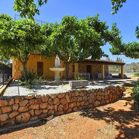 In With Private Pool Holiday home